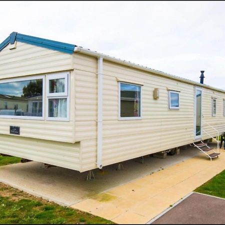 Sbl70 - Camber Sands Holiday Park - Sleeps 8 - Close Swimming Pools And Facilities - Private Parking エクステリア 写真