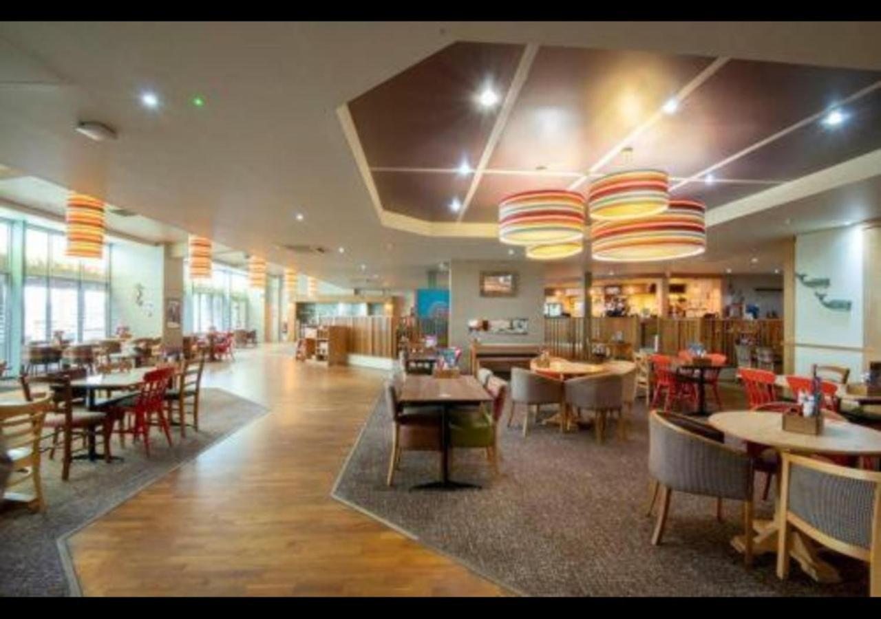 Sbl70 - Camber Sands Holiday Park - Sleeps 8 - Close Swimming Pools And Facilities - Private Parking エクステリア 写真